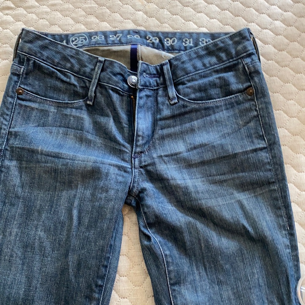 Women’s Earnest Sewn jeans, size 25
